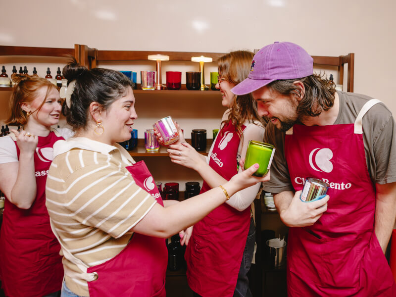 couple taking a candle making class